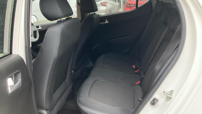 Hyundai i10 1.2 Premium SE 5dr Auto Petrol Hatchback